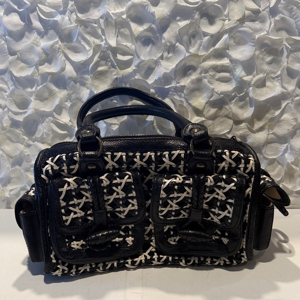 Isabella Fiore Black and White Woven Handbag